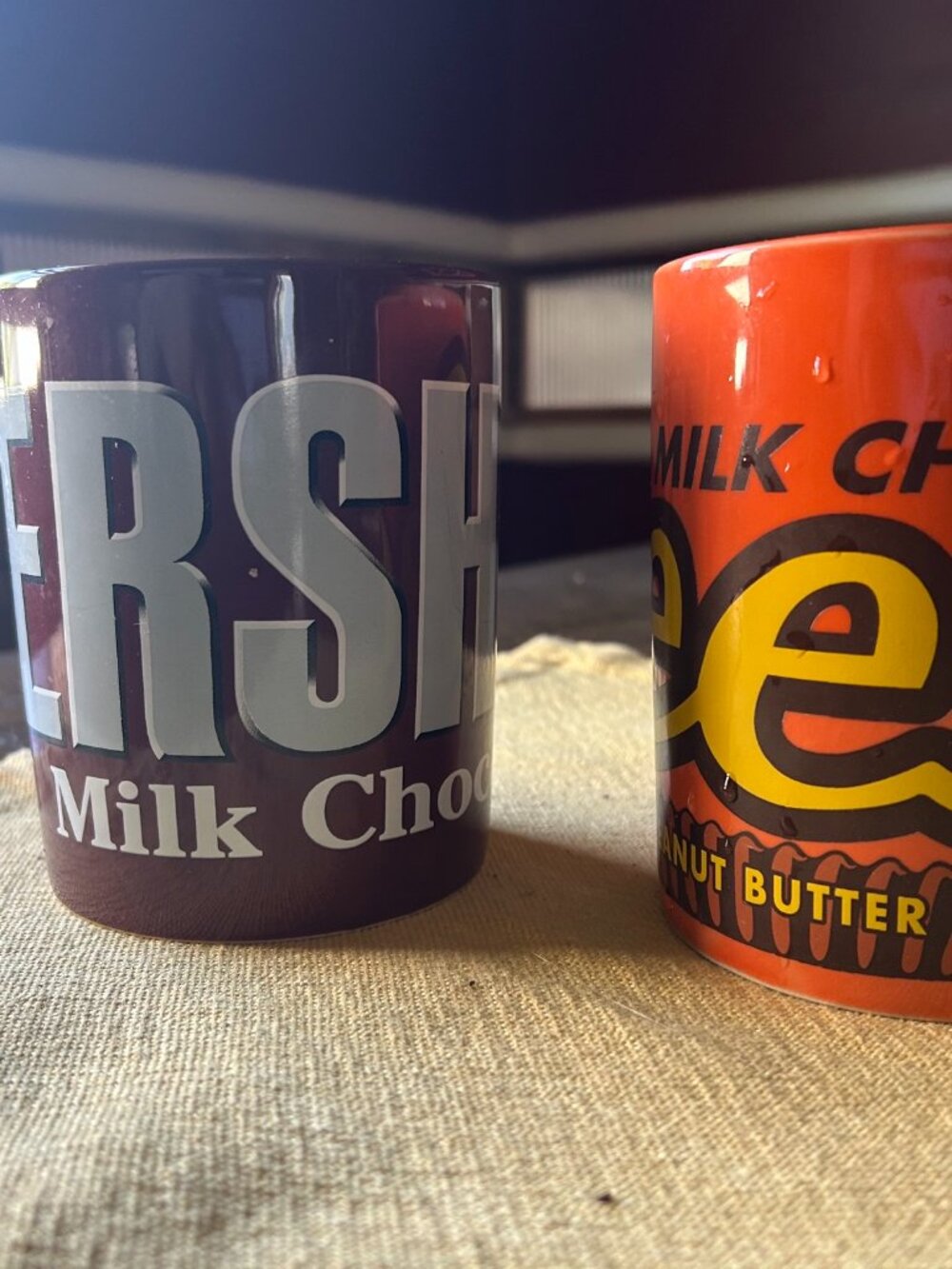 Chocolate mugs Classic  Hershey's  Milk Chocolate   Novelty Souvenir    ,  Reese